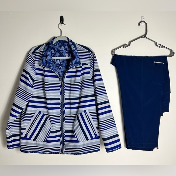 Chico’s size 3, Xl, or size 16 Reversible jacket and pants . - Picture 2 of 6